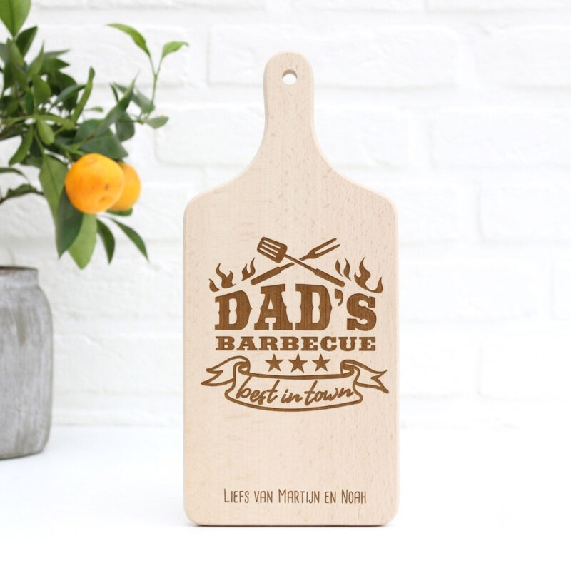 houten barbecue plank voor vaderdag met gravering voor papa