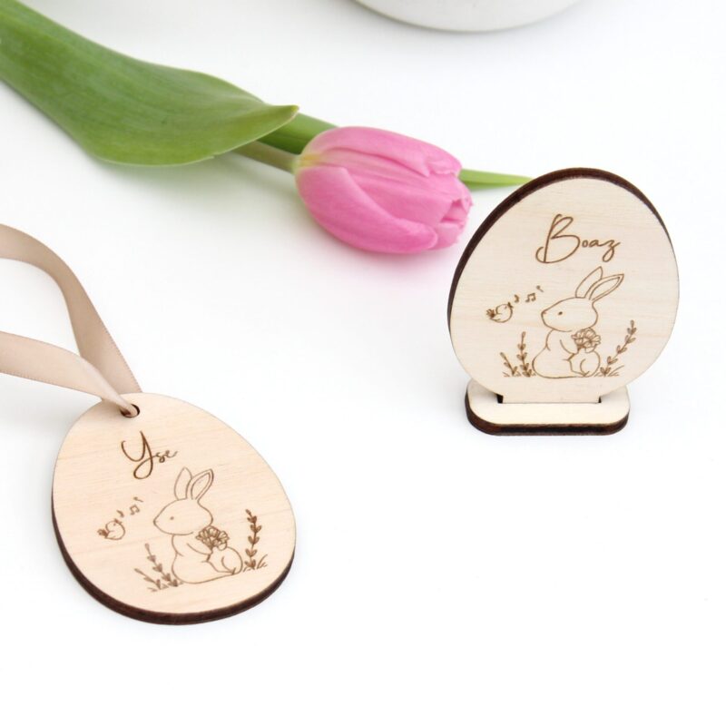 Paashanger Konijn met vogeltje