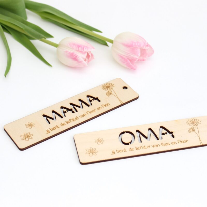 Houten boekenlegger voor oma/mama
