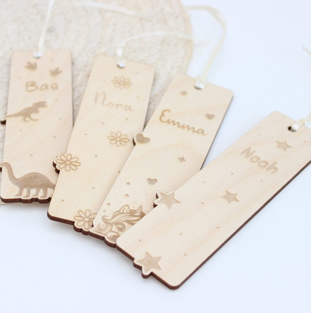 Houten boekenlegger, gepersonaliseerde boekenlegger met naam